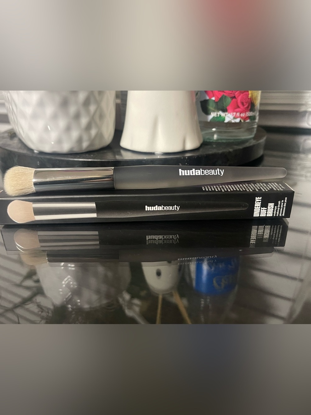 Huda Beauty Undereye Buff Brush